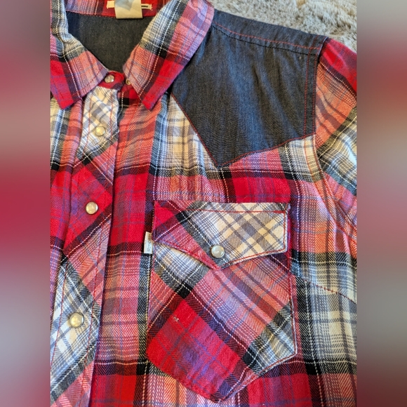 Levi's Shirt Womens Medium Red Plaid Cotton Flannel Pearl Snap Western Cowgirl - Picture 4 of 7
